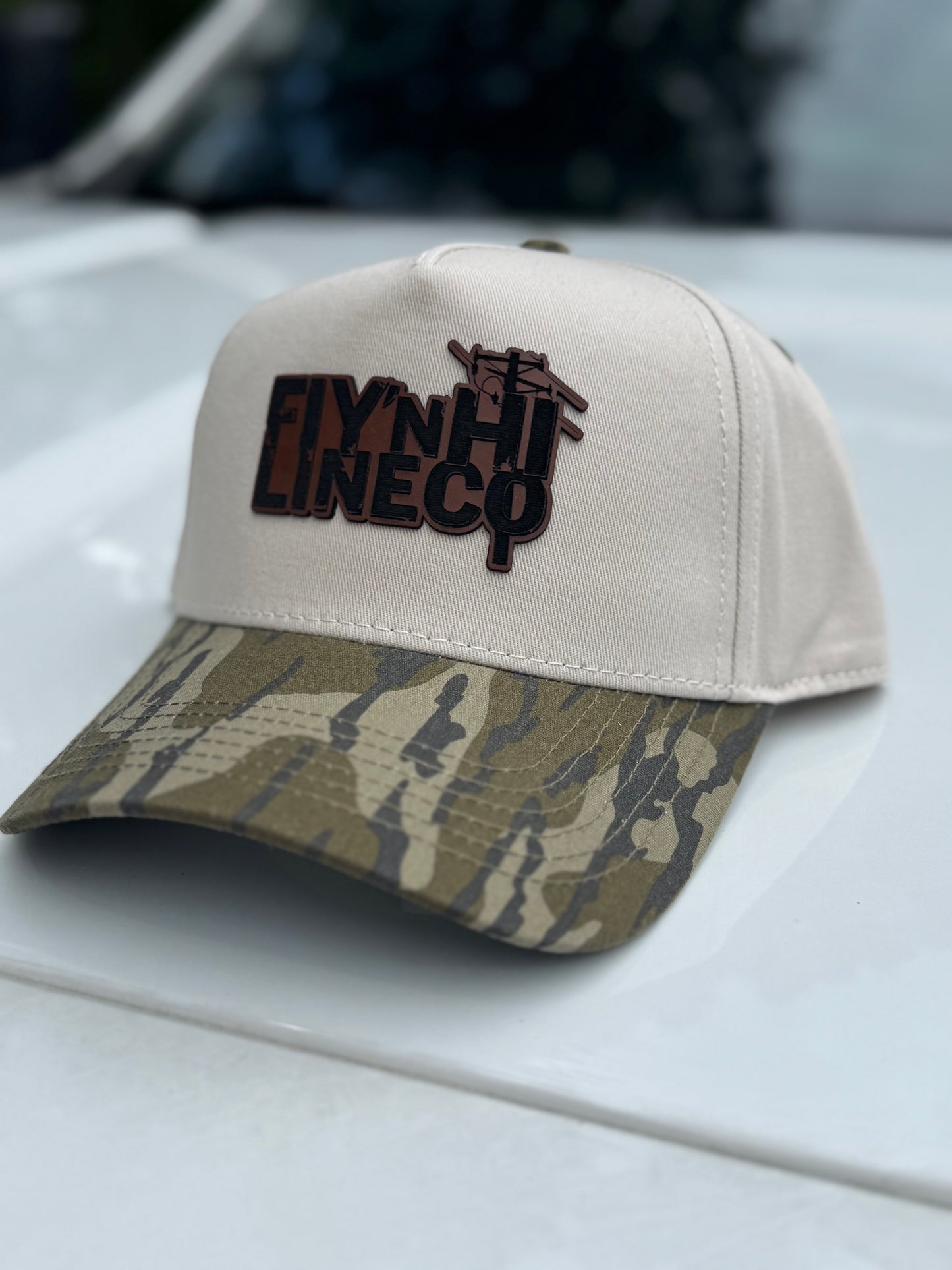 Lost hat co Ea5y 2-toned