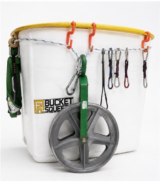 Bucket Squeeze