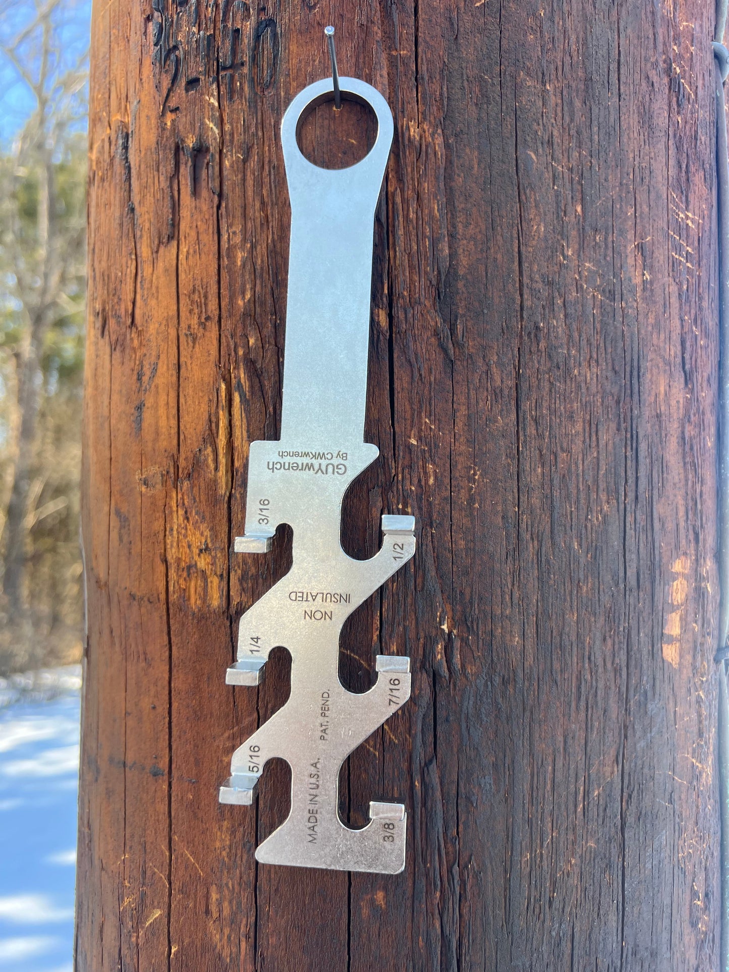 GUYwrench Guy wire removal hand tool
